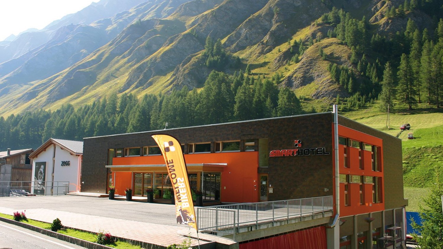 Ihr smartes Hotel im Dreiländereck Ihr smartes Hotel im Dreiländereck